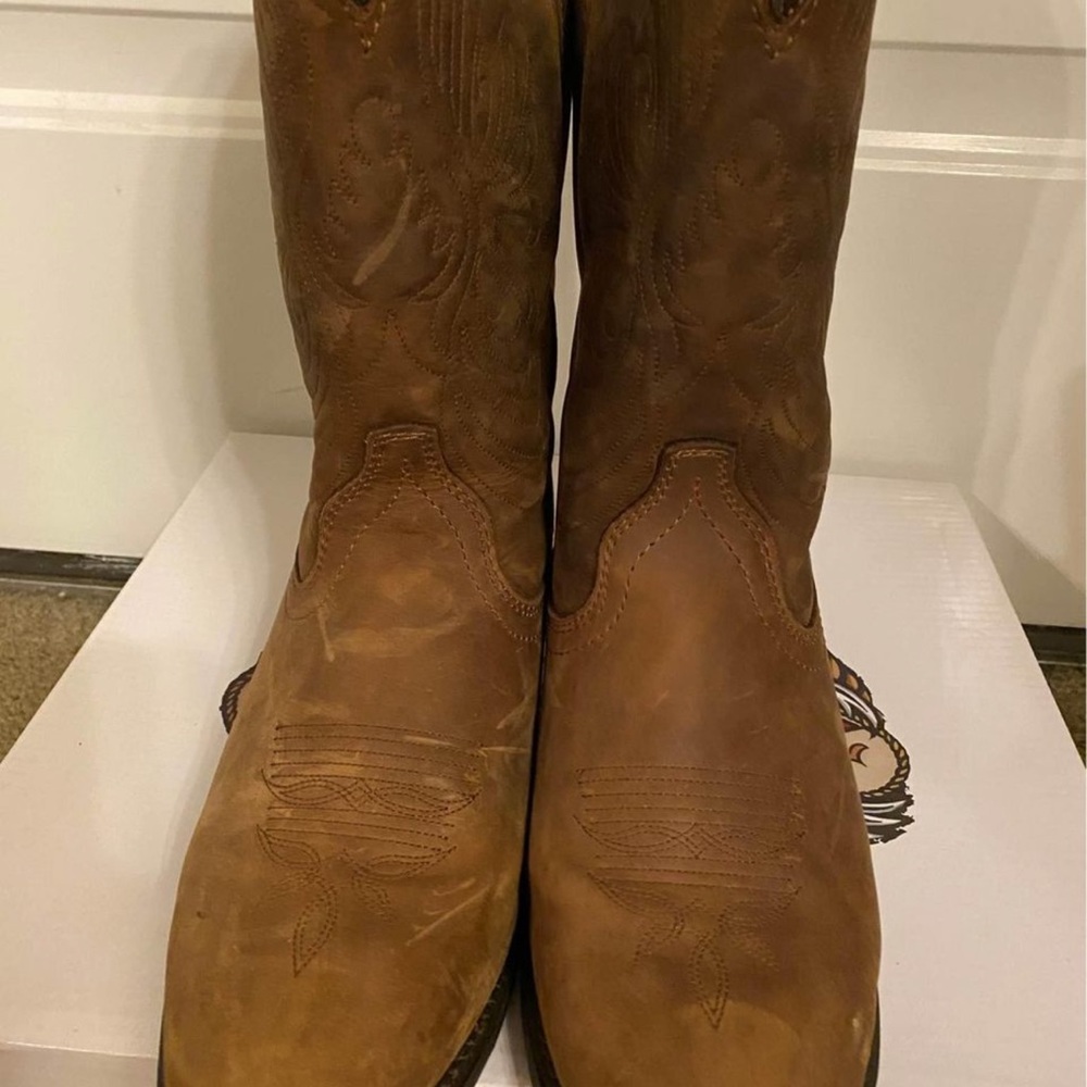 Brand New Brown Women Boots